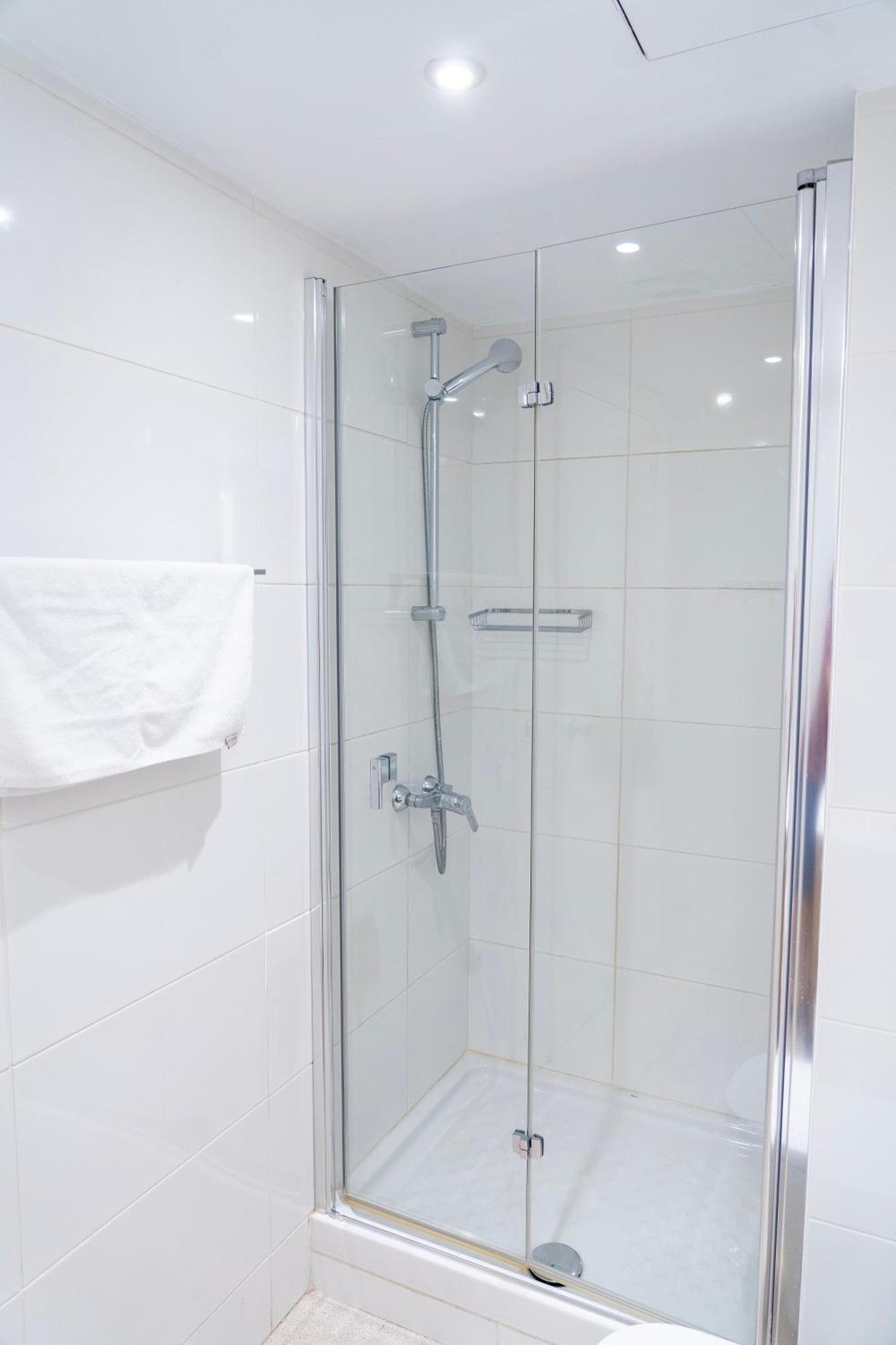 Apartaments Turistics Residencia Vila Nova Vilanova i la Geltrú Esterno foto