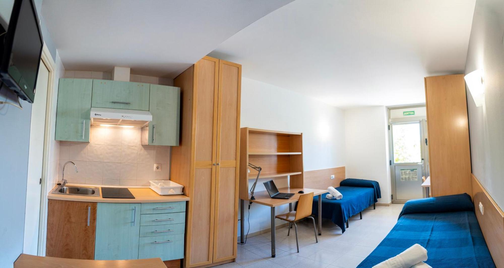 Apartaments Turistics Residencia Vila Nova Vilanova i la Geltrú Esterno foto