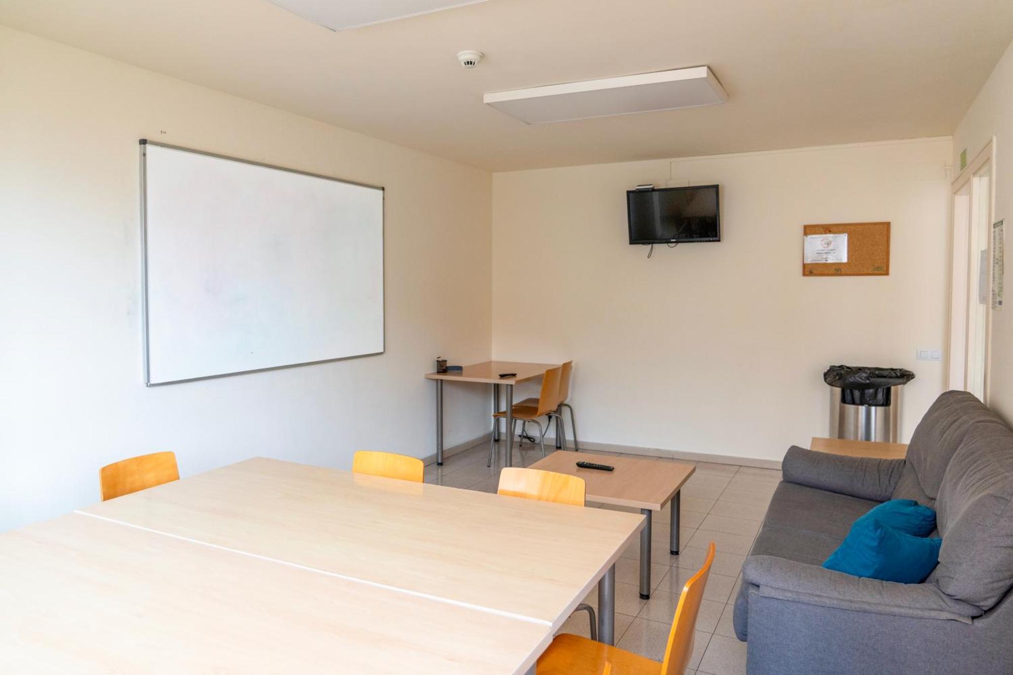 Apartaments Turistics Residencia Vila Nova Vilanova i la Geltrú Esterno foto