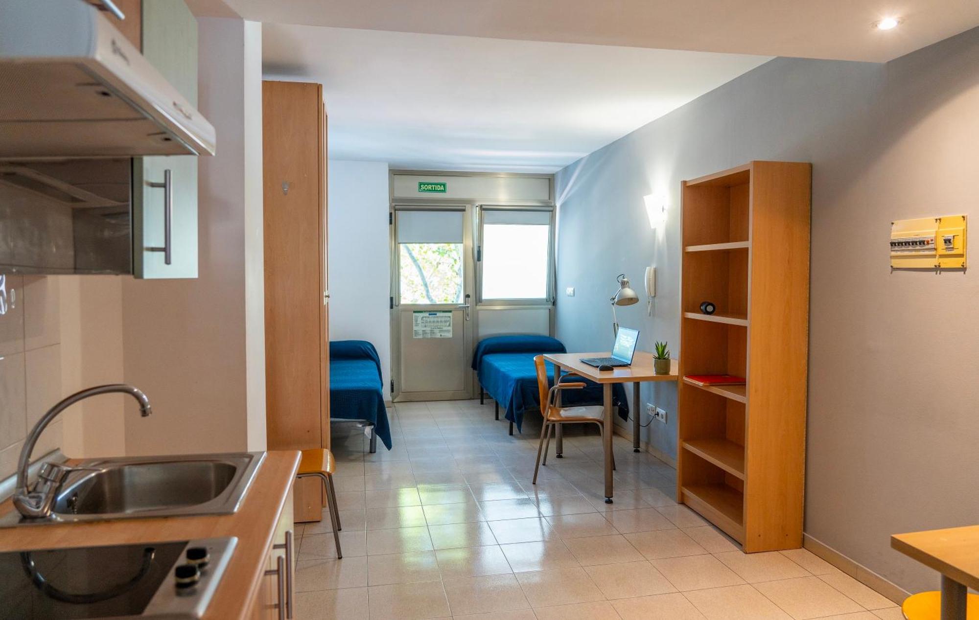 Apartaments Turistics Residencia Vila Nova Vilanova i la Geltrú Esterno foto